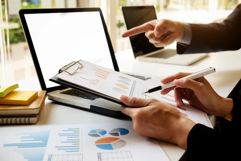 Quelles sont principales fonctionnalités bon logiciel gestion commerciale - Plare