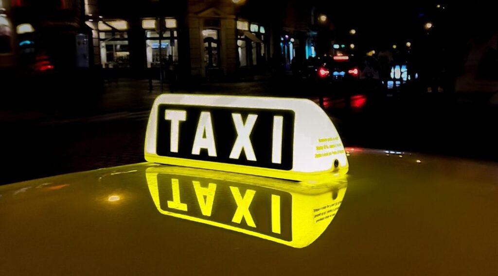 Taxi 92 : quel taxi en Hauts de Seine contacter ? Taxi