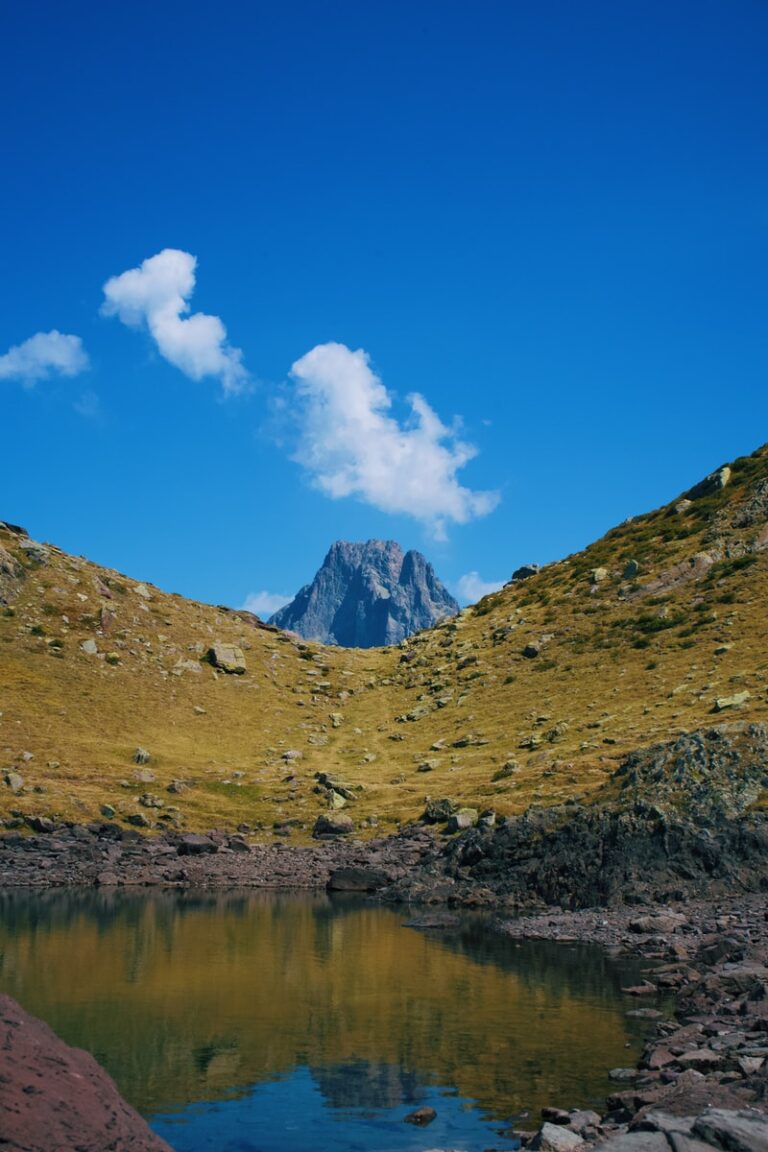 Pic du Midi d'Ossau vacances ete montagne Plare