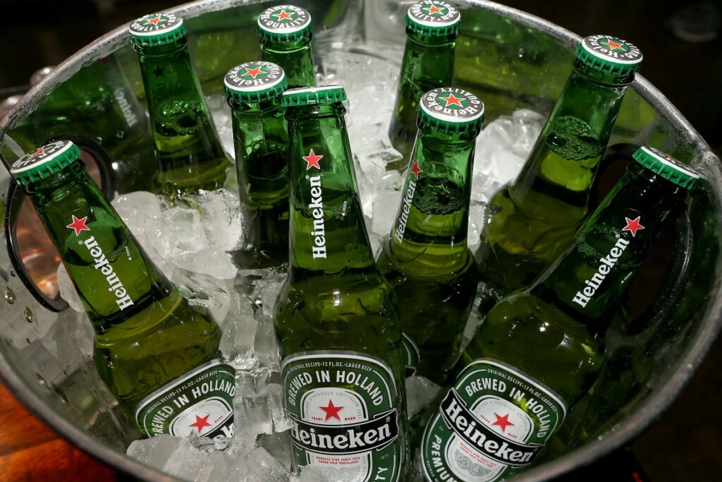 1022350 des bouteilles d heineken le 26 janvier 2014 archives - plare.