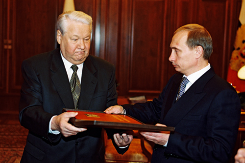 Vladimir Putin et Boris Yeltsin Poutine Elstine transmission pouvoir Plare