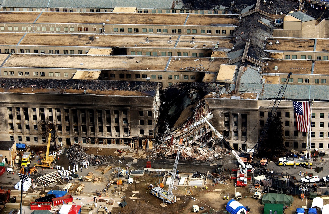 Attentat 11 septembre 2001 WTC New York attaque terroriste pentagone WTC 9/11 Plare