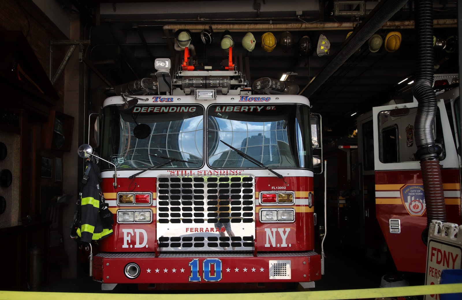 Secours heros mort world trade center attentats ville NYC Plare