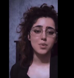 Bella ciao chanté par une Iranienne en persan Revolte Iran Plare