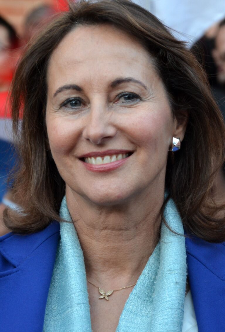 Segolene Royal propagande crime de guerre ukraine Plare