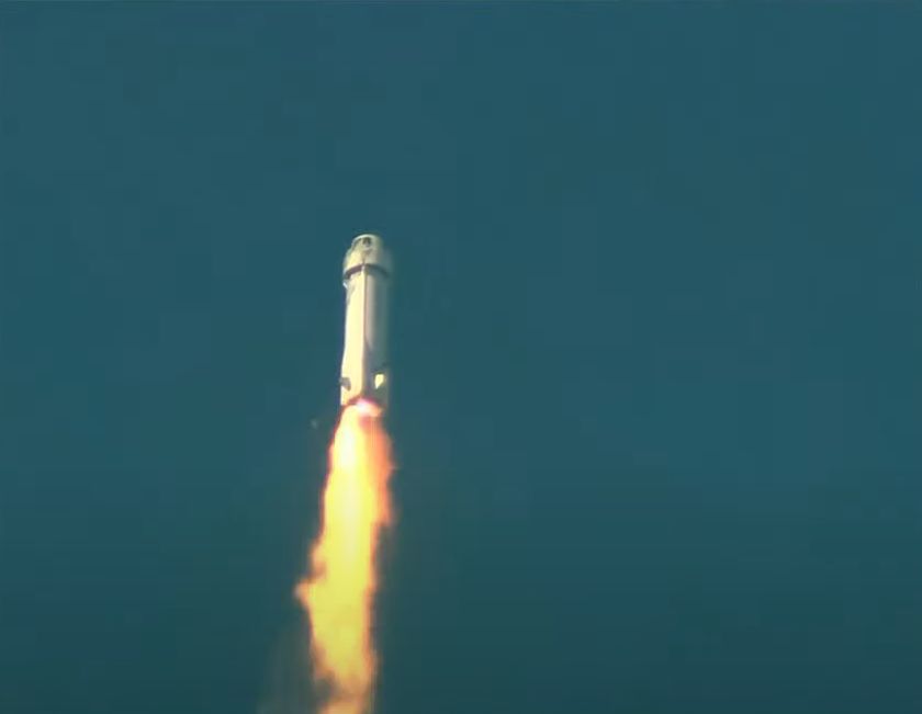 Une fusée Blue Origin probleme pousseur décollage