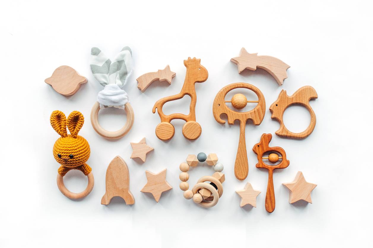 Les meilleurs jouets en bois pour le développement d'un enfant - plare. jouets sensoriels Montessori