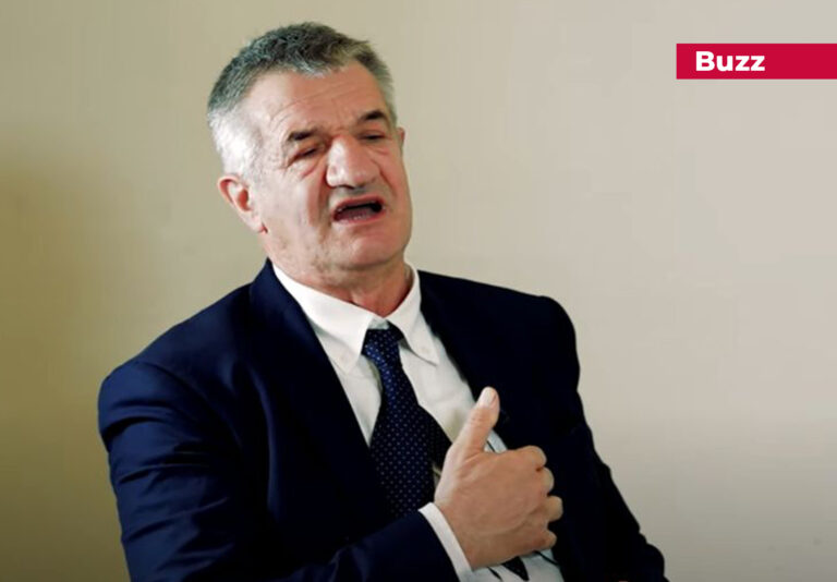 Jean Lassalle vaccin faillit tuer détruire civilisation macron pas vacciner Plare