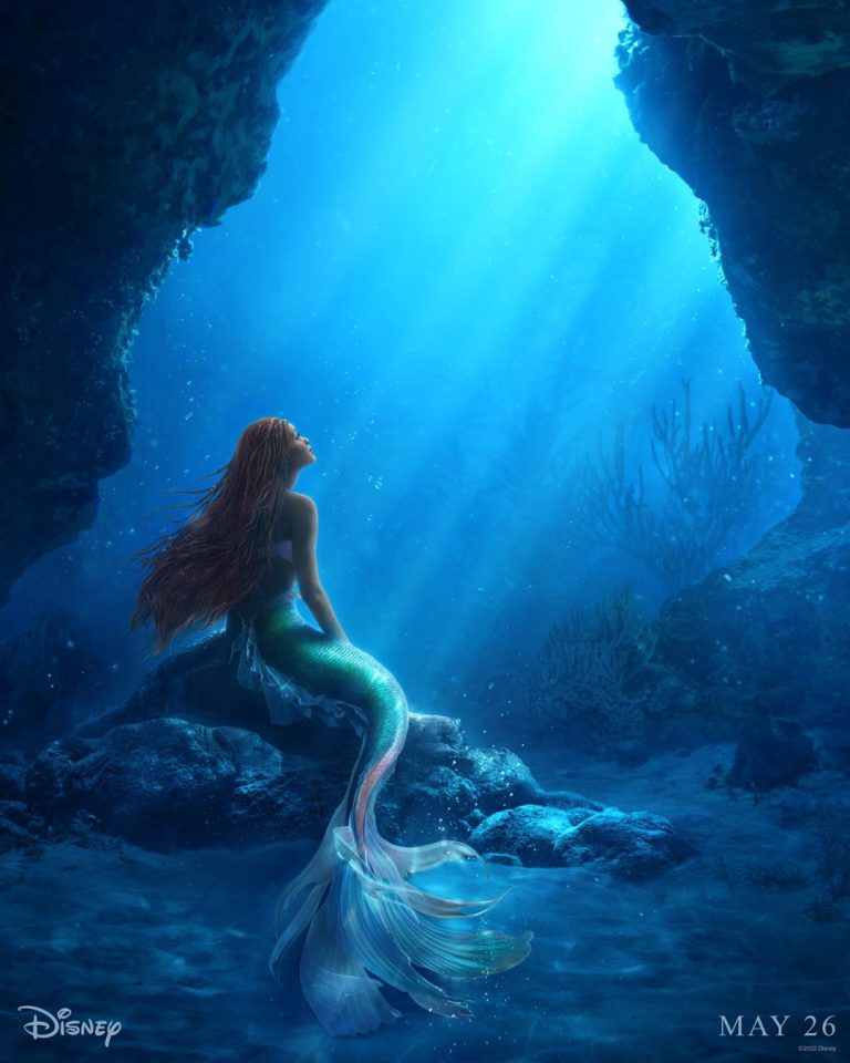 Premiere Affiche film Ariel La petite sirène Live Action Halle Bailey Disney