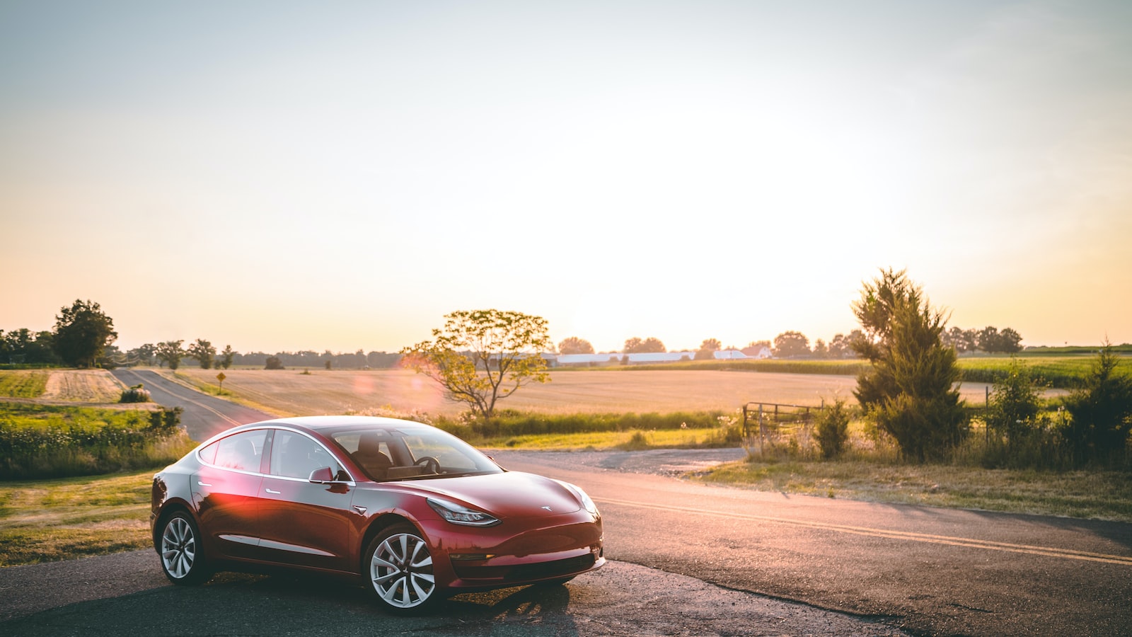 Voiture electrique Tesla solution miracle arreter polluer Plare