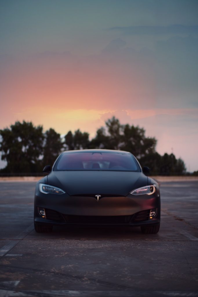 Tesla tout ce qu'il faut savoir sur la société d'Elon Musk Model S Plare