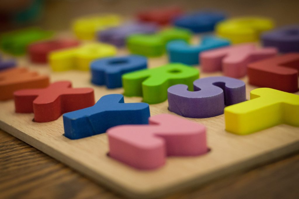 Jouet jeu educatif Trouver cadeau idéal pour Noël age