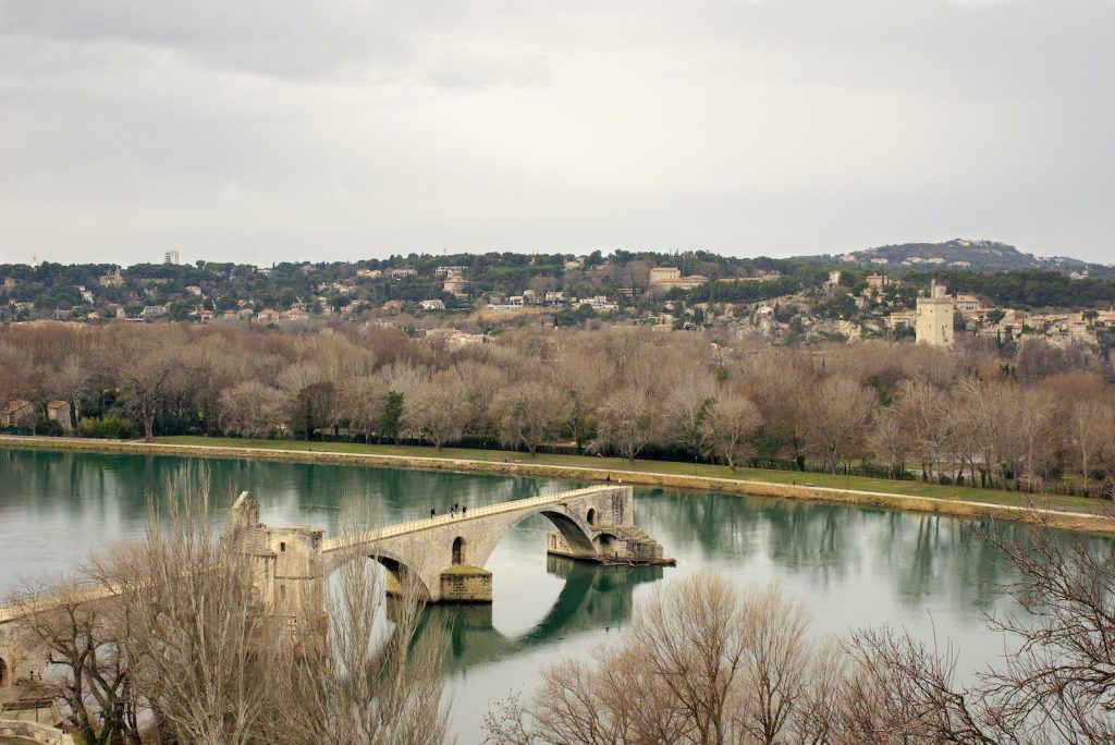 Avignon Les 11 plus belles villes de France Plare