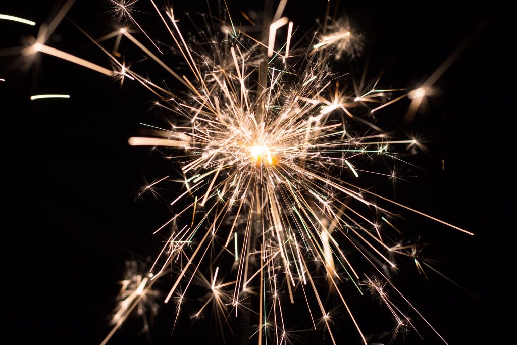 Compte à rebours de Noël : plus que 41 jours avant le réveillon - plare. spectacle de rue - plare.