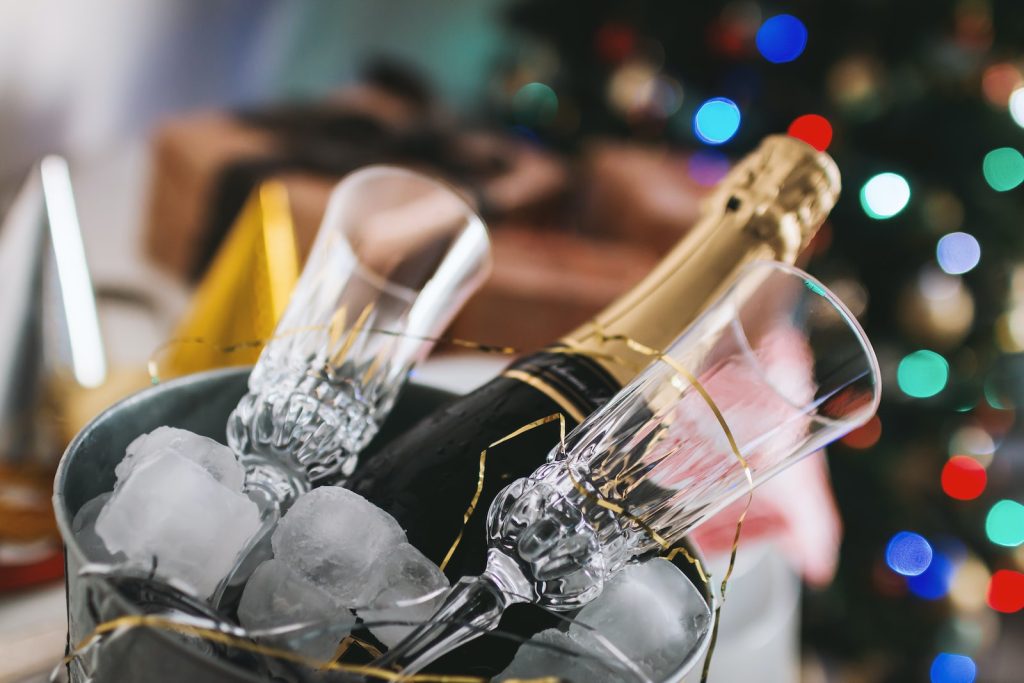 Organiser la soirée Nouvel An parfait le guide ultime Plare