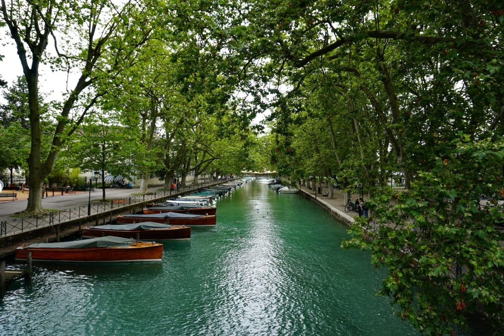 Annecy Les 11 plus belles villes de France Plare