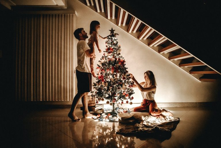 Célébrer un Noël moins cher famille Plare