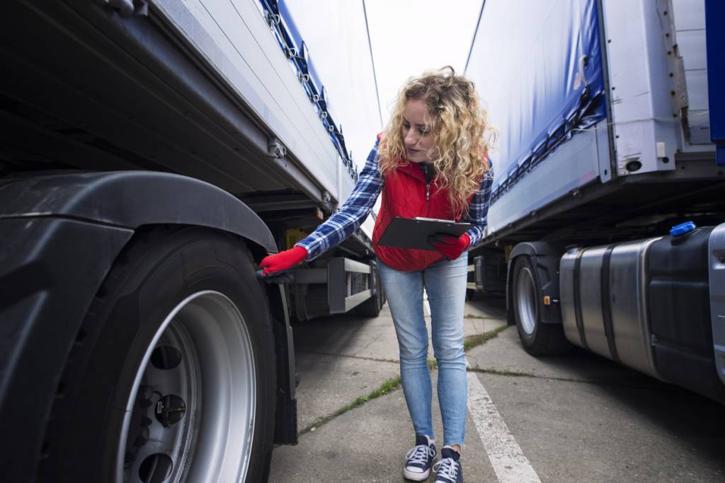 changer pneus camion poids lourd