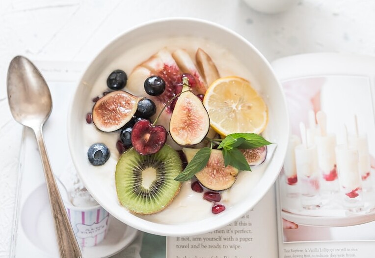 Mangez des fruits Manger sainement les 10 ingrédients indispensables pour une alimentation saine