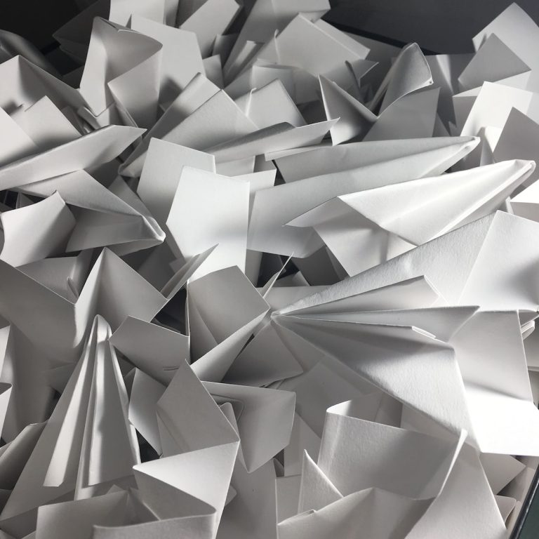 Avion en papier