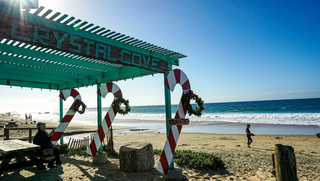 Comment fêter Noël à la plage plutôt qu'à la montagne : les avantages