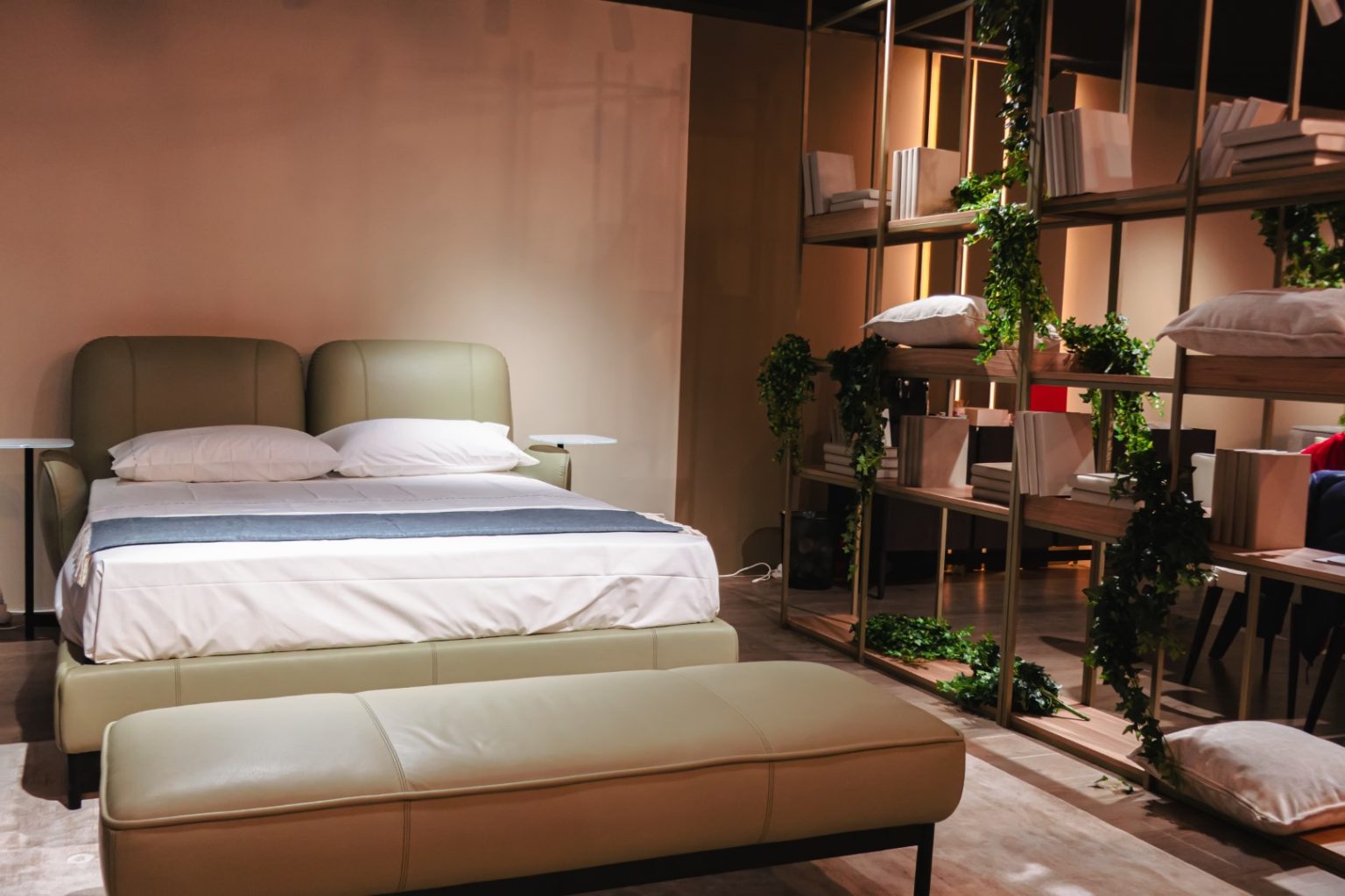 Design et fonctionnalité : Les canapés convertibles et lits escamotables haut de gamme au service de votre intérieur canapé convertible design