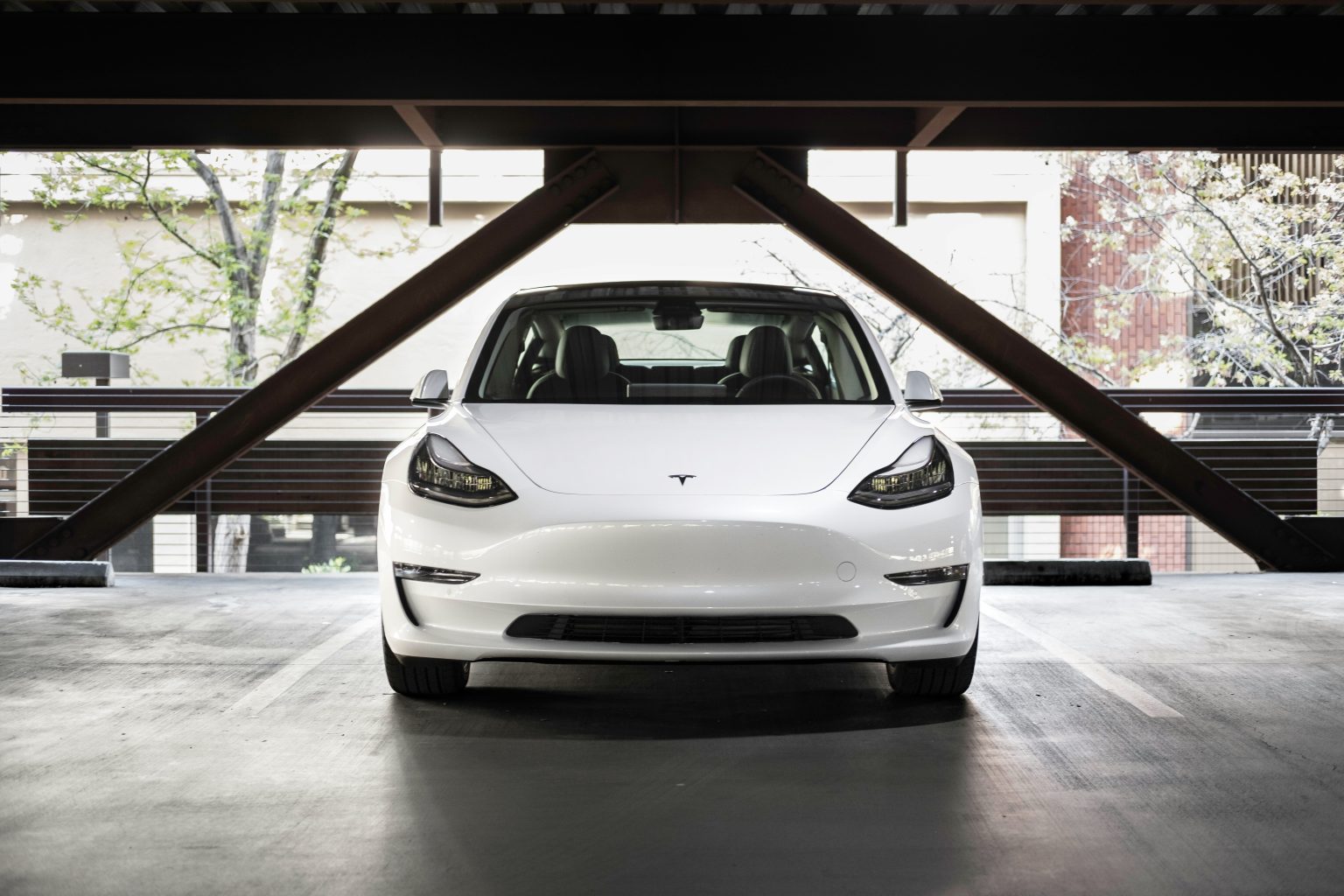 La Tesla Model 3: est-ce vraiment la meilleure voiture électrique du marché?