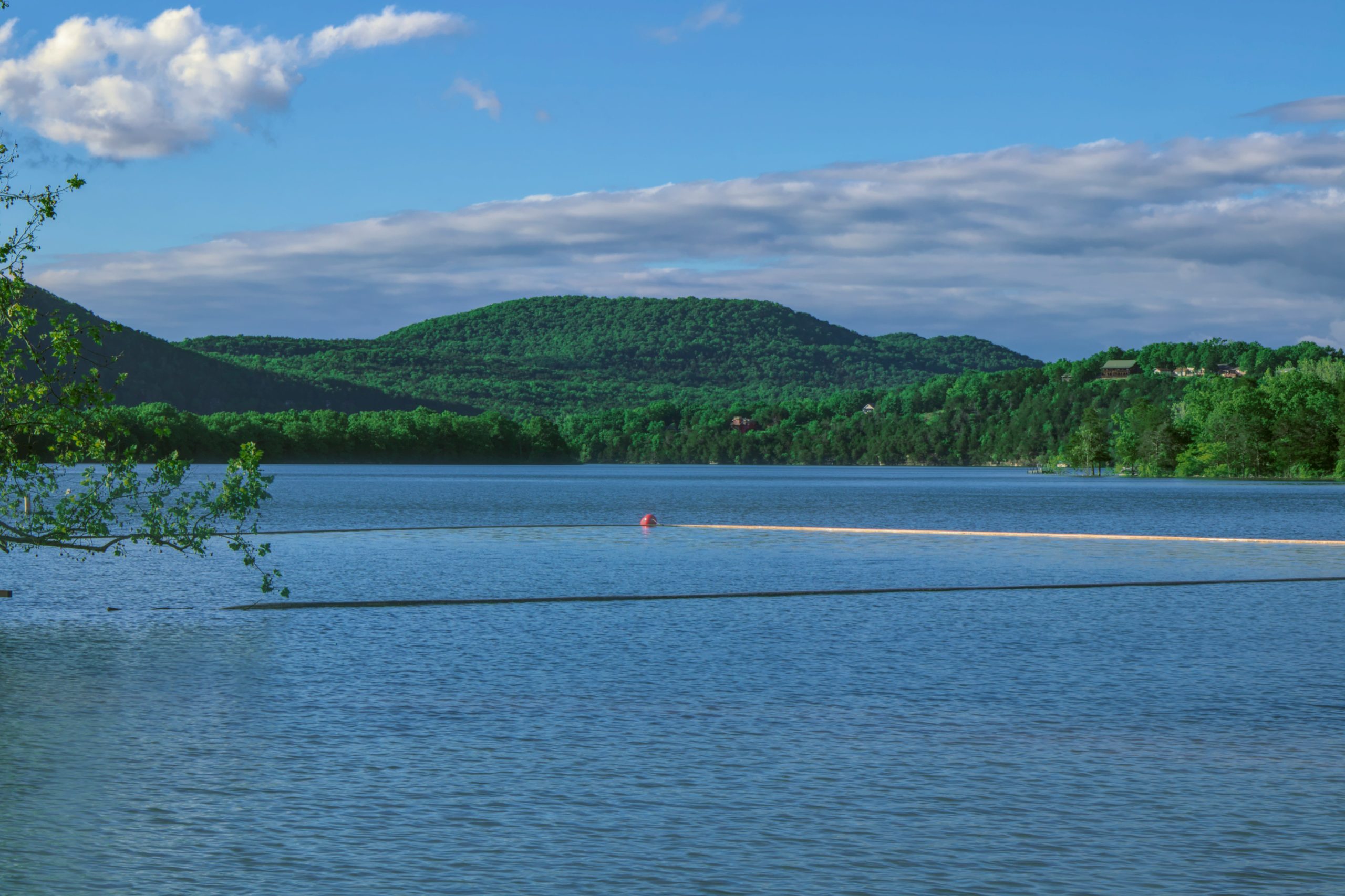 découvrez une sélection de campings et terrains de camping adaptés à vos besoins pour des vacances en pleine nature avec campgrounds.