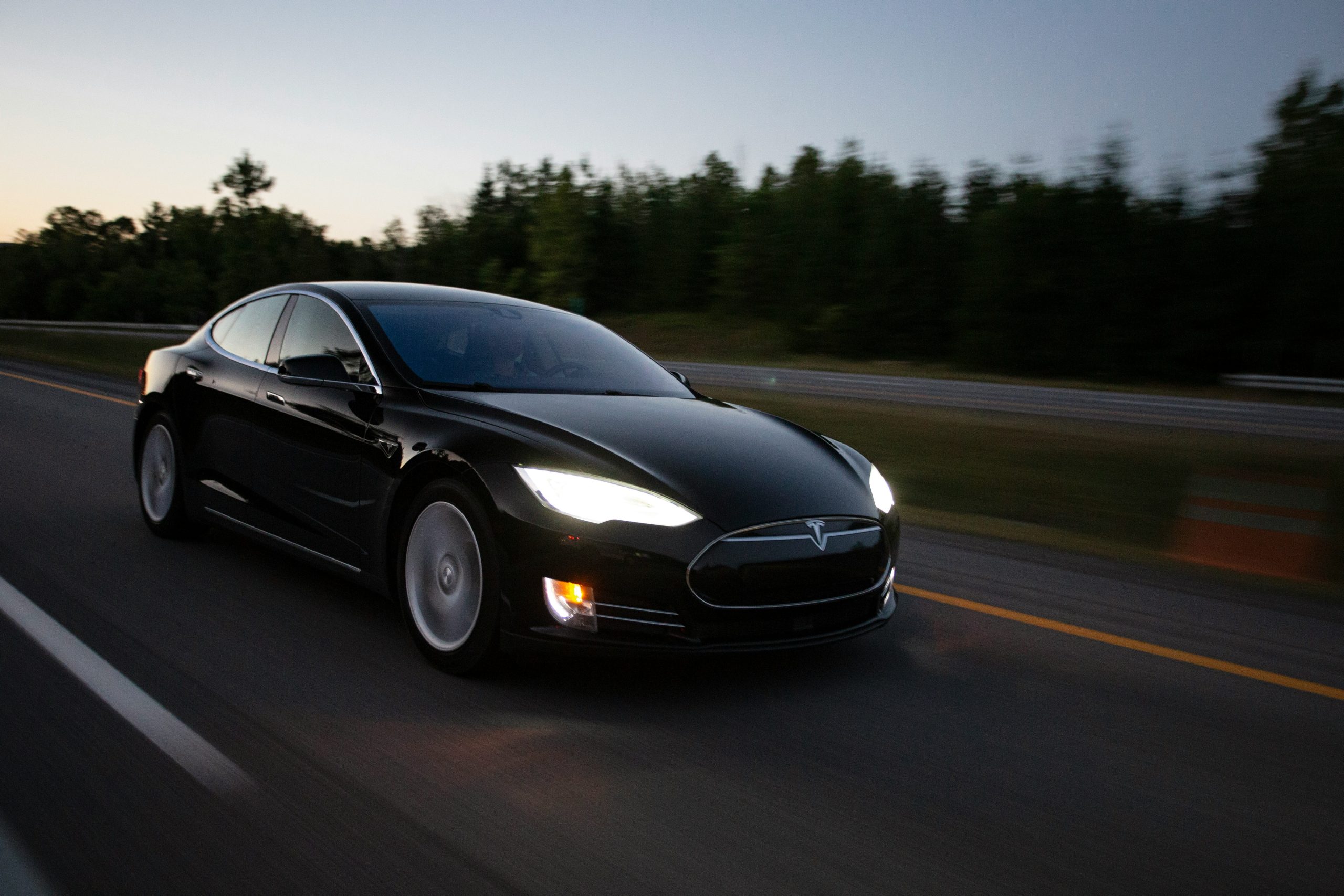 Pourquoi le Cybertruck de Tesla est-il le véhicule électrique le plus innovant de tous les temps ? - plare. cybertruck 7 scaled - plare.