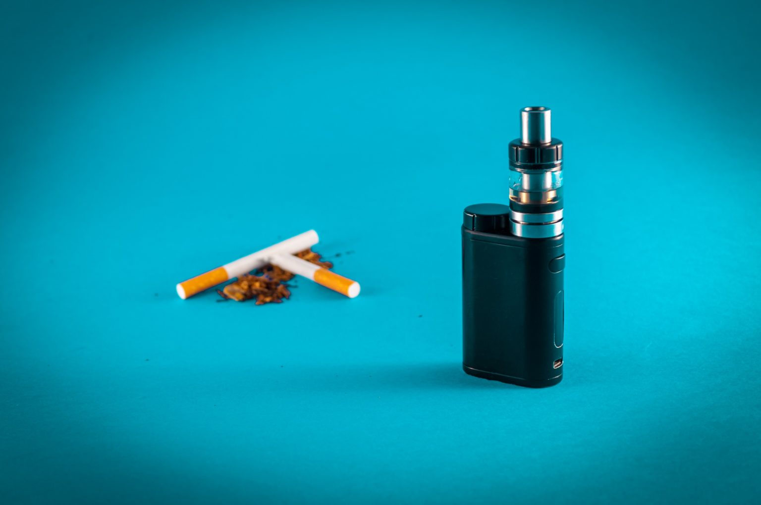 Pourquoi des fumeurs expérimentés aussi passent à la cigarette électronique ? Les avantages de cette alternative