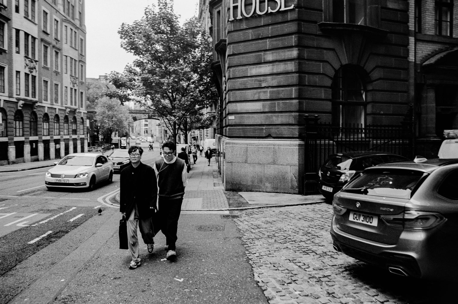 Échappées culturelles : Comment découvrir des trésors cachés à travers le monde ? explorez la culture grâce à notre programme de découvertes culturelles. profitez de voyages uniques et découvrez des expériences immersives autour du monde.