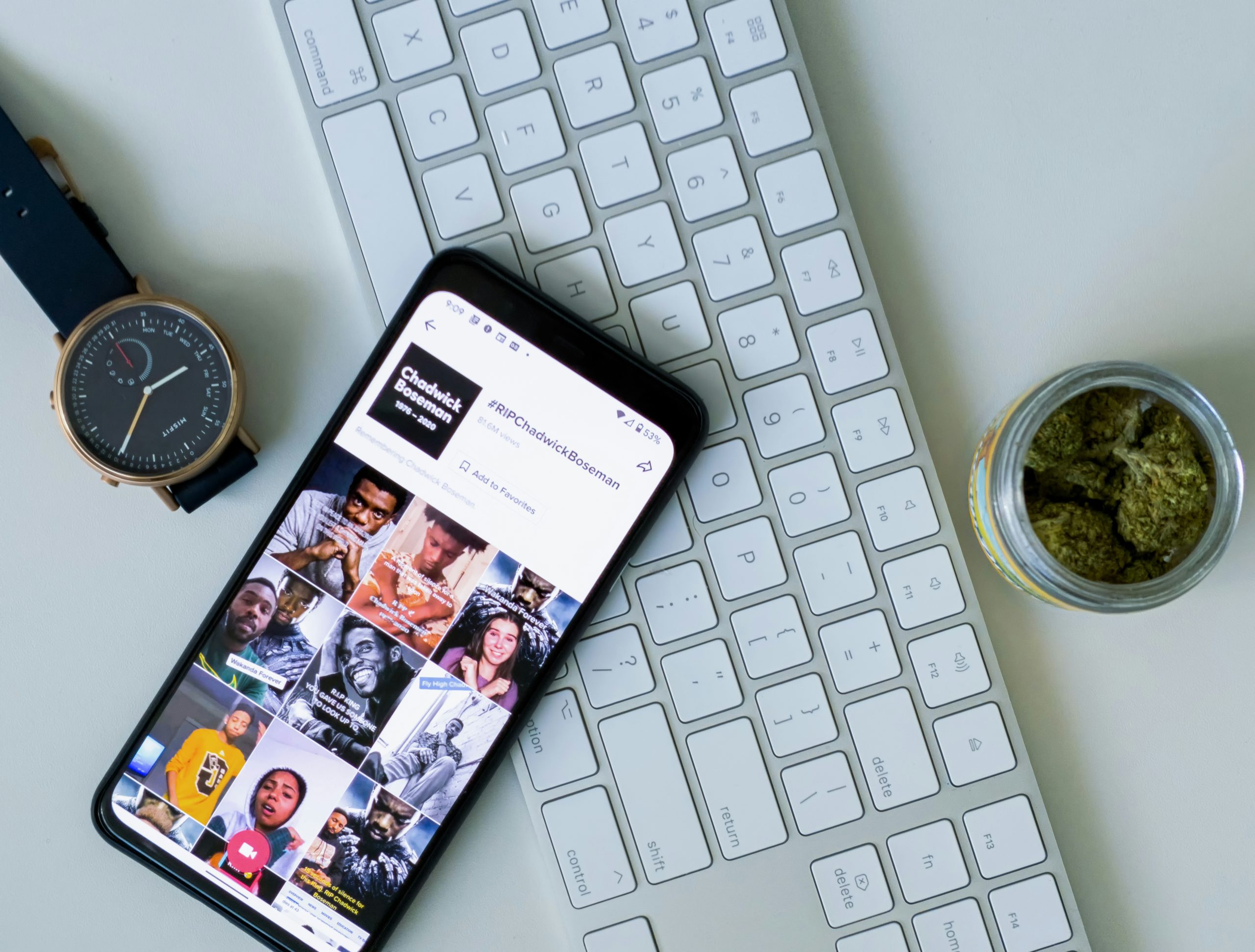 dĂ©couvrez la plateforme de divertissement tiktok, oĂč l'audace, la crĂ©ativitĂ© et le partage se rejoignent pour crĂ©er des expĂ©riences uniques. rejoignez la communautĂ© mondiale de tiktok et laissez libre cours Ă votre crĂ©ativitĂ© !