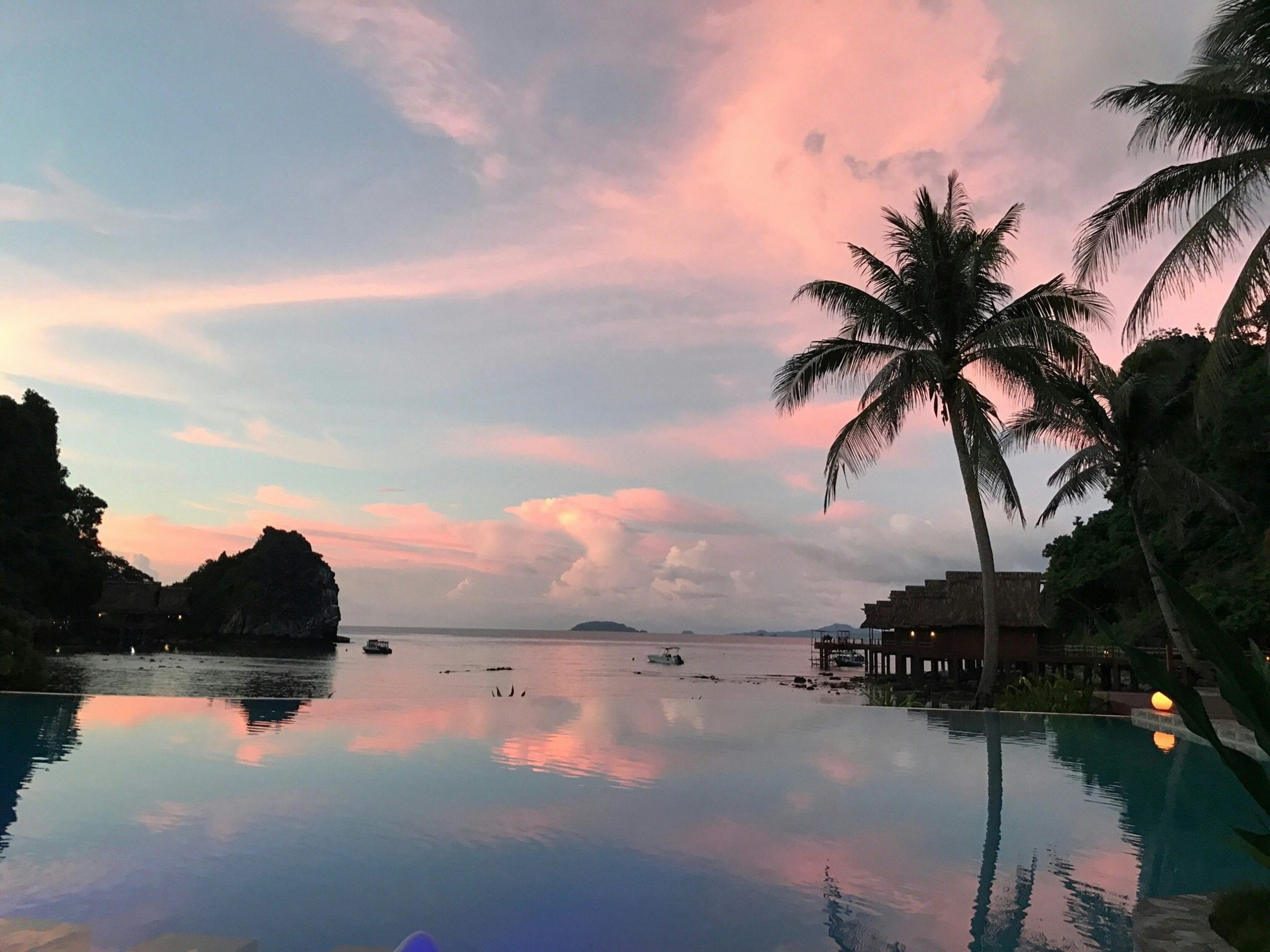 Séjours ensoleillés : Comment trouver le parfait paradis tropical pour vos vacances ? - plare. découvrez le paradis tropical avec nos plages de sable blanc, nos eaux turquoises et nos paysages exotiques. réservez votre séjour dès maintenant!