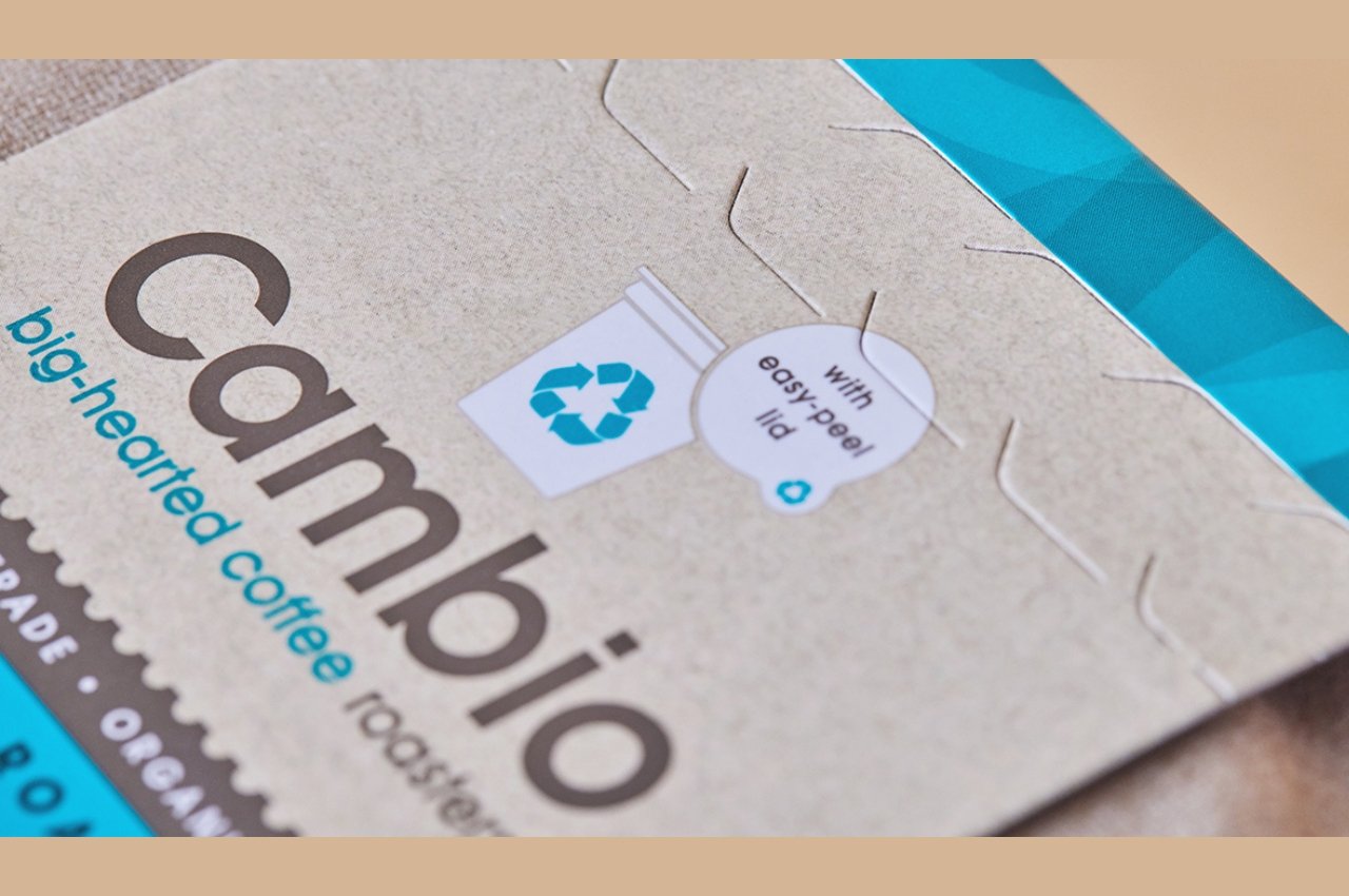 1713997250 989 La marque de capsules de cafe ecologiques associe produit et - plare.