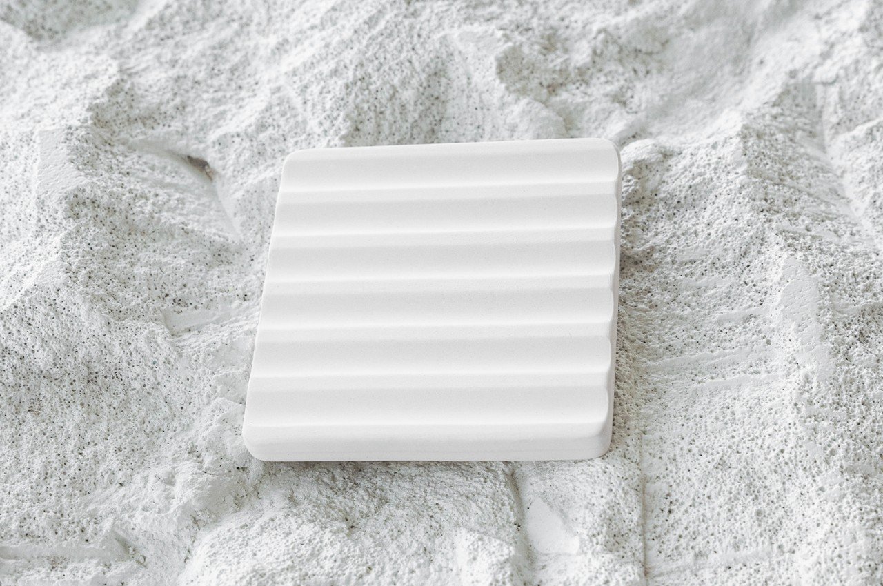 1714002822 650 La collection de plateaux de bureau durables et minimalistes vous - plare.