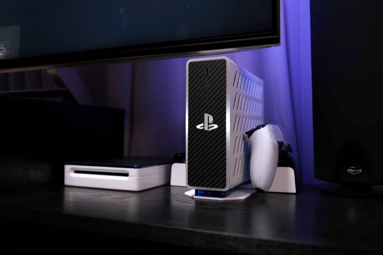 1714077948 722 La PlayStation 5 Mini creee par des fans est 70 - plare.