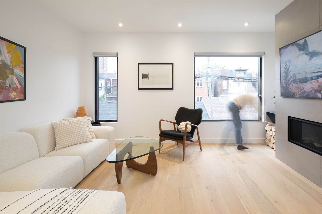 1714088077 134 Cette minuscule maison situee sur un terrain de 5 metres - plare.
