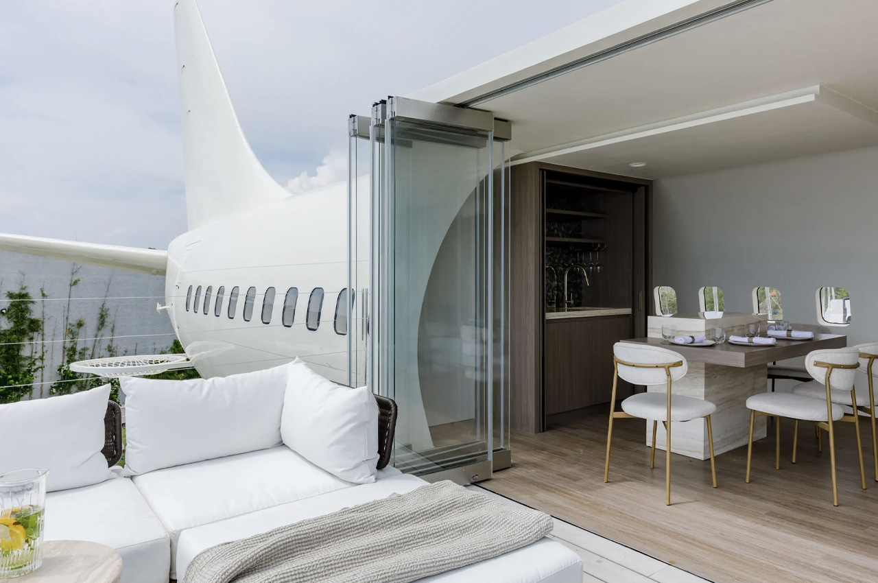 1714250808 400 Un Boeing 737 a ete transforme en une luxueuse villa - plare.