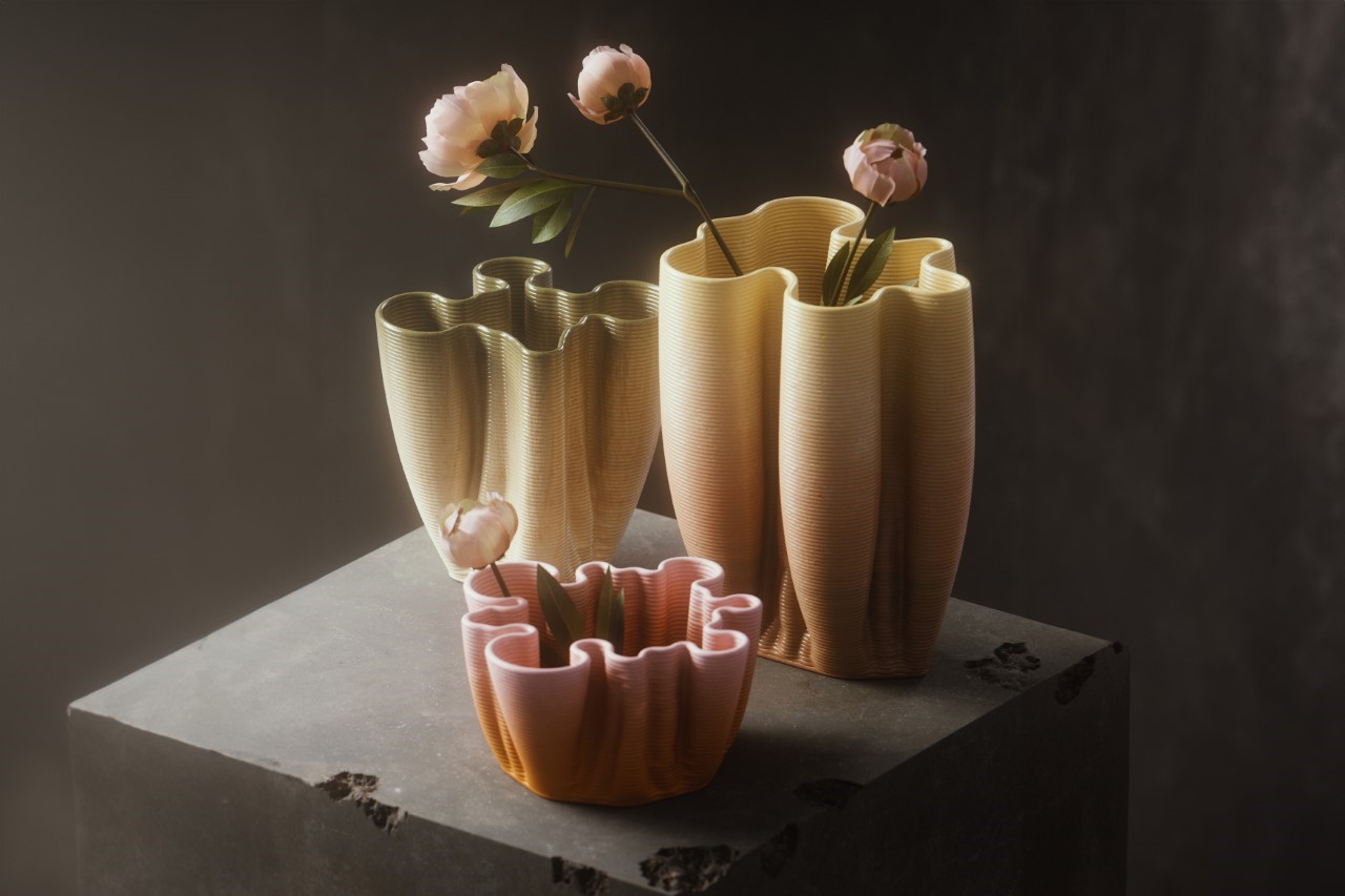 Ces vases ont ete presque entierement concus et fabriques par - plare.
