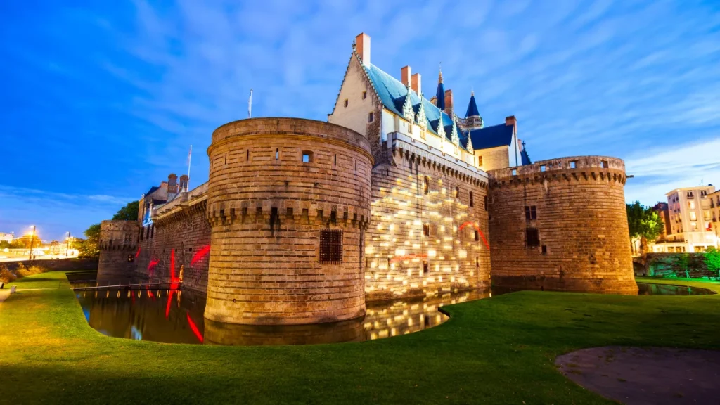 chateaux bretagne - plare.