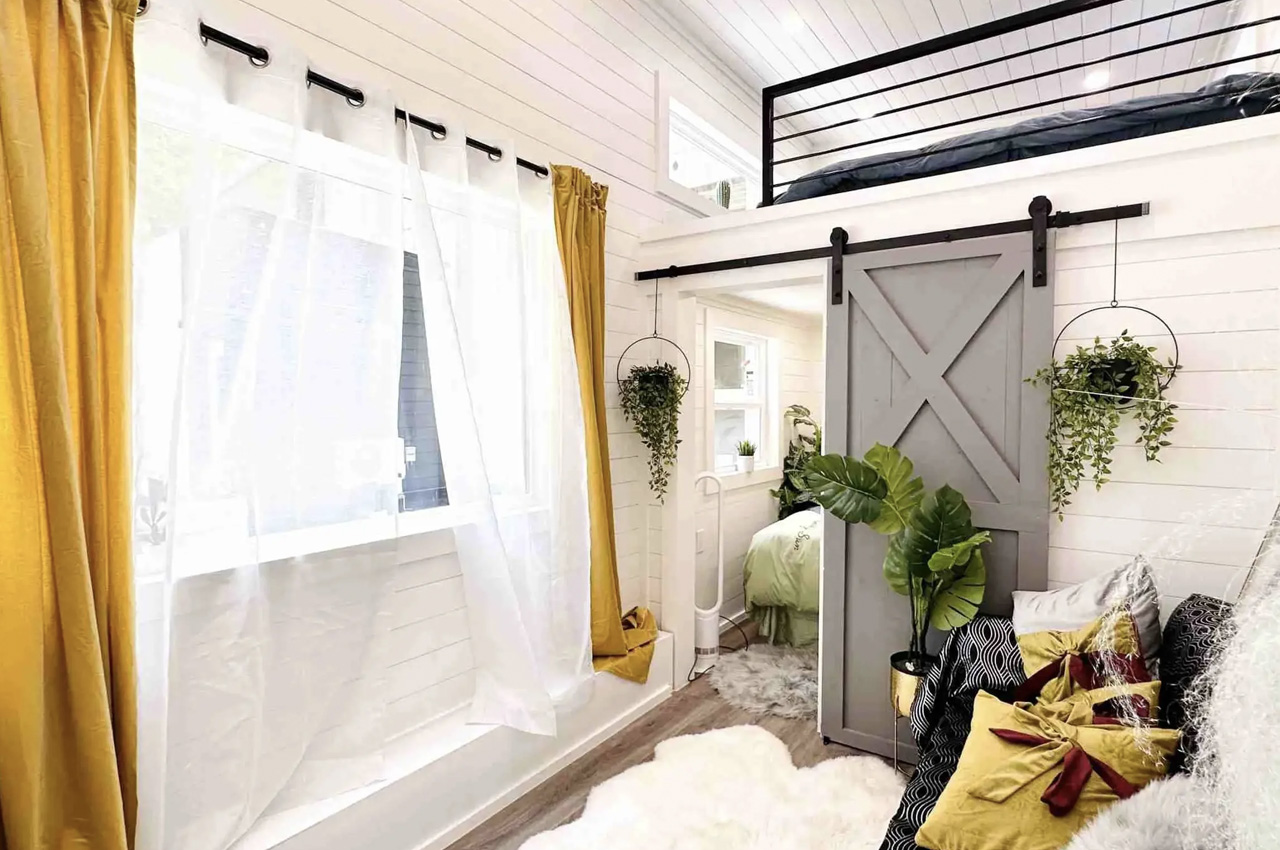 1714749699 35 LAvalon est une maison spacieuse de trois chambres pour une - plare.
