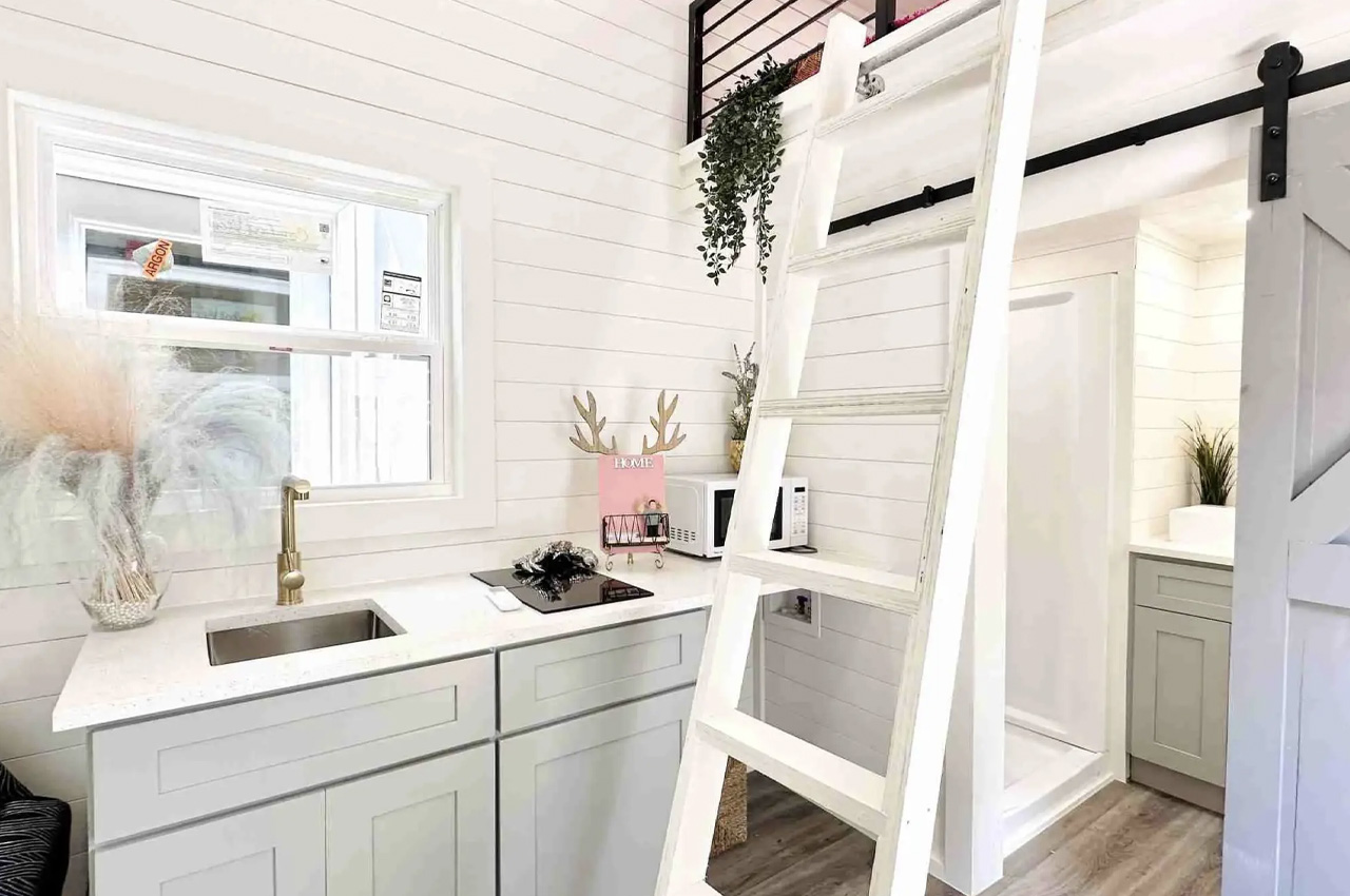 1714749700 532 LAvalon est une maison spacieuse de trois chambres pour une - plare.