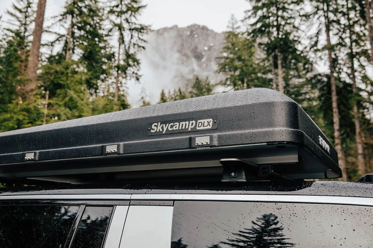 1714764275 214 La tente de toit iKamper Skycamp DLX pour quatre personnes - plare.