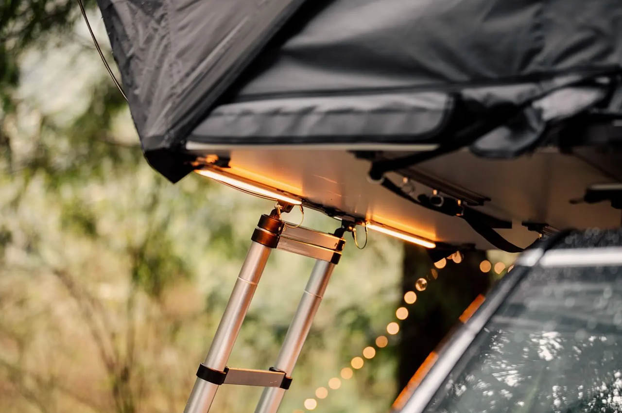1714764276 206 La tente de toit iKamper Skycamp DLX pour quatre personnes - plare.