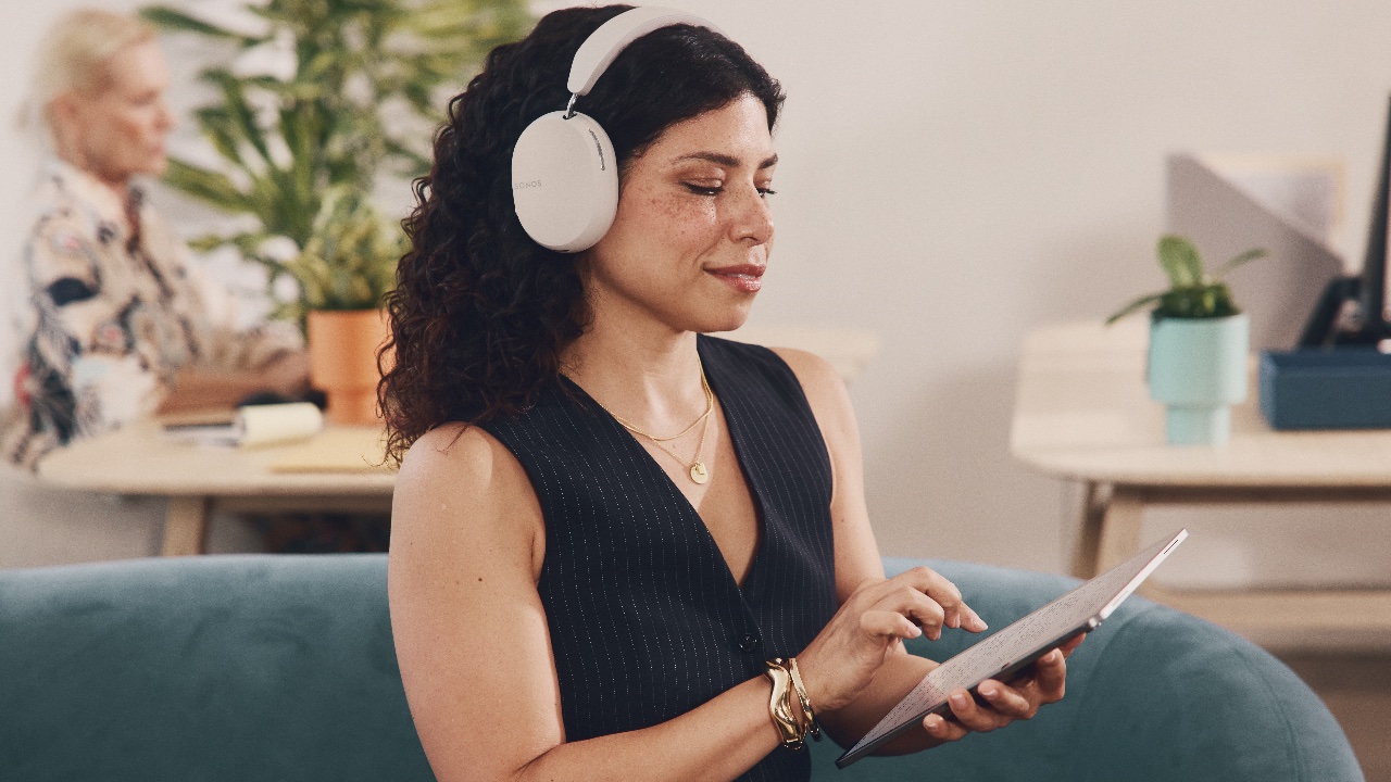 1716296537 130 Sonos Ace defie les AirPods Max dApple avec des ecouteurs - plare.