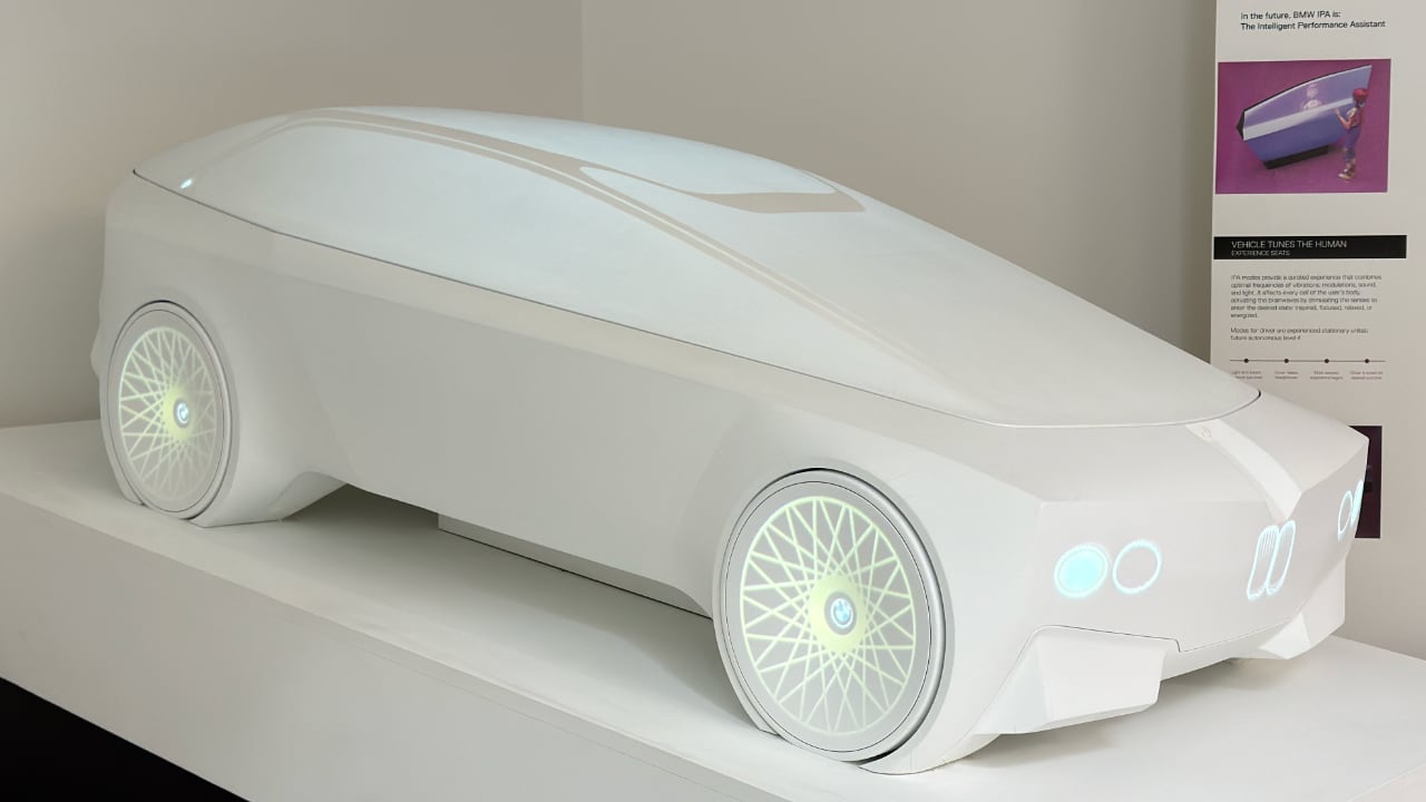 1716849080 941 Comment BMW Designworks transforme la conception automobile grace a des - plare.
