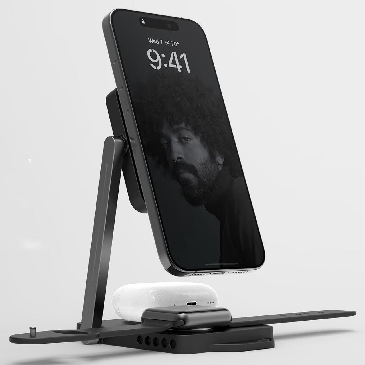 1717082734 373 Lappareil Cyberpunk est en fait un chargeur 4 en 1 fonctionnel pour - plare.