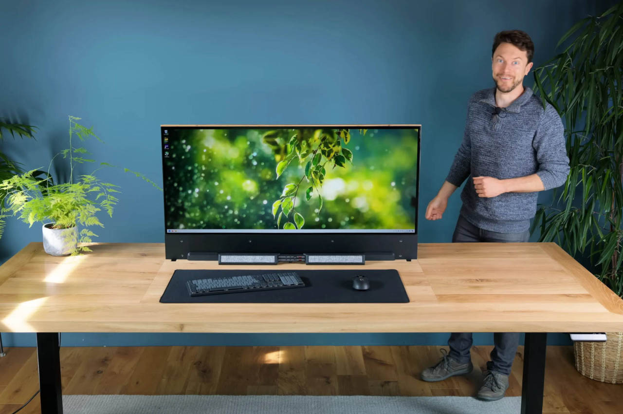 1717161748 266 Endgame Invisible PC desk est la machine de jeu ultime - plare.