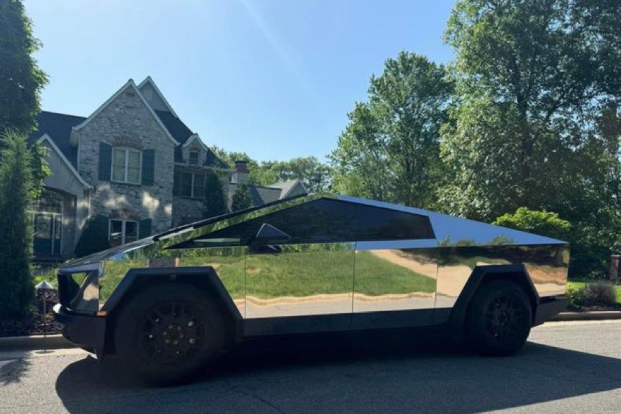 1717188993 751 Pourquoi ce cybercamion Tesla chrome presente t il un risque important pour - plare.