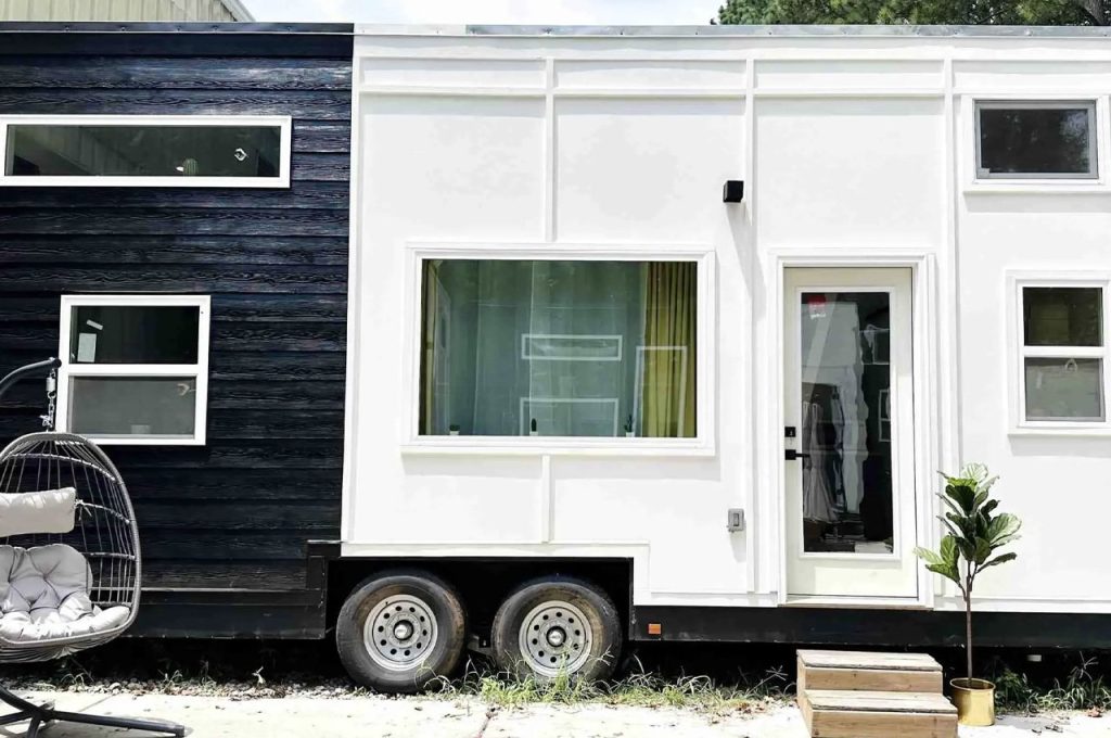 Dragon Tiny Homes : L’Avalon est une maison spacieuse de trois chambres pour une petite famille.